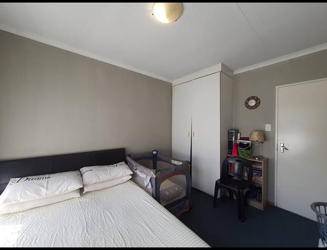 3 BEDROOM SIMPLEX FOR SALE IN COUNTRY VIEW
